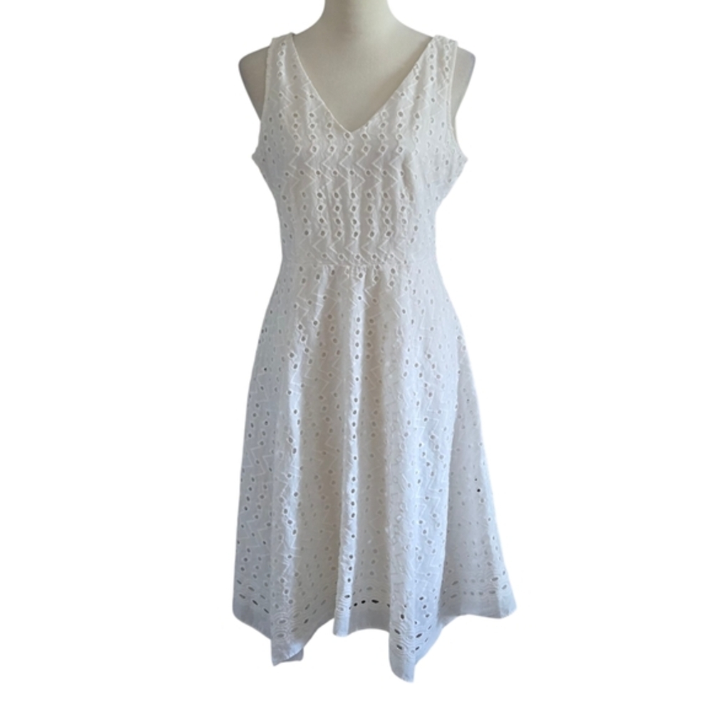 DKNY White Eyelet A Line Dress v Neck Handkerchief Hem Knee Length Women's 8